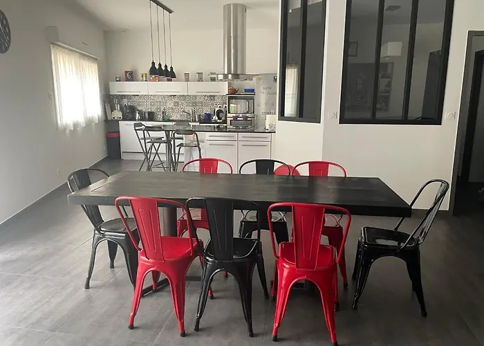 Casa Oliva -situe Au 2eme Etage Sans Ascenseur Perpignan